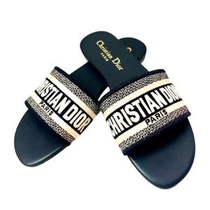 Dway Slide Navy Embroidered Cotton Christian Dior, Size 38 (US 8) NWOT! 📦💓🥿🎰